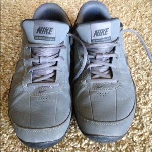 Men's Nike tennis shoes